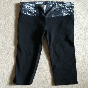 Gap fit knee crop medium black
